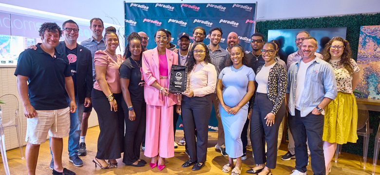 Minister Lightbourne Congratulates Paradise Mobile on being named Bermuda’s Fastest 5G Network by Ookla