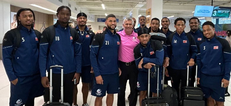 Minister Darrell Attends Bermuda vs. Curaçao World Cup Qualifier in Curaçao